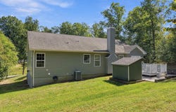 216 EXECUTIVE Way, HEDGESVILLE, WV 25427