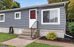 93 HICKORY HILLS Drive, BATH, PA 18014