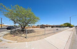2810 E Roeser Road, Phoenix, AZ 85040