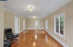 2616 73rd Ave, Oakland, CA 94605