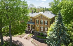 1542 Plainfield Road, Oswego, IL 60543