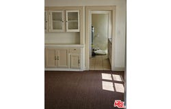 1129 E 71st St, Los Angeles, CA 90001