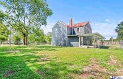 602 N Park St, Mullins, SC 29574