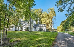 3583 W Bath Road, Akron, OH 44333