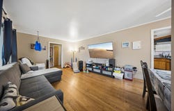 1372 S 6TH Avenue, Des Plaines, IL 60018