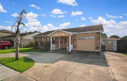 676 WALL Boulevard, Gretna, LA 70056