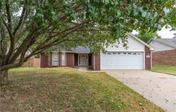623 Chateau DR, Fort Smith, AR 72908