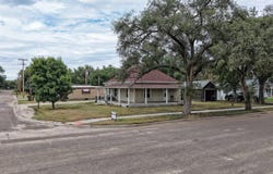 300 E Allen St, Glen Elder, KS 67446
