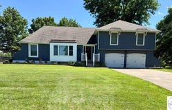 2102 Arcadia Street, Clinton, MO 64735