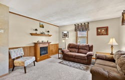 8548 N 68th St, Brown Deer, WI 53223