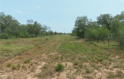 90 Romberg Road, Dale, TX 78616