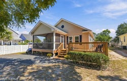 166 NE 5th Street, Oak Island, NC 28465