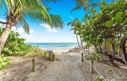 3213 Dover Road, Pompano Beach, FL 33062