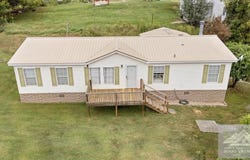 105 Montgomery St., BLUEFIELD, VA 24605