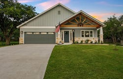 1312 Greenlawn Pl, Blanco, TX 78606