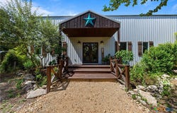 420 Private Road 2843, Edna, TX 77957