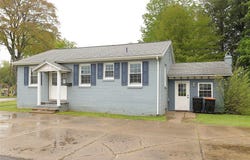 38 E COLUMBUS Avenue, Corry, PA 16407