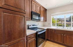 2202 Park Place, Thousand Oaks, CA 91362