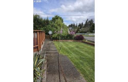 3330 CHESTER St, NorthBend, OR 97459