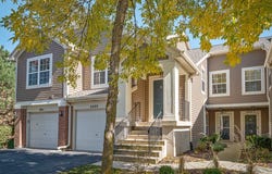 2409 Wilton Lane, Aurora, IL 60502