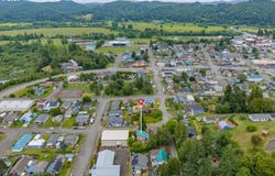 725 B St, MyrtlePoint, OR 97458