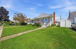 7 Crown Street, Hicksville, NY 11801