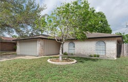 2610 Tonga Drive, Corpus Christi, TX 78418