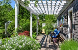 16 Frog Hollow, Vineyard Haven, MA 02568
