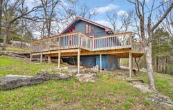 244 Skyline Drive, Galena, MO 65656