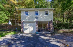 2840 CONEWAGO Road, DOVER, PA 17315