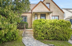 205 ST. Louis Avenue, ROCKFORD, IL 61104