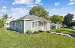 519 B Ave SE, MtVernon, IA 52314