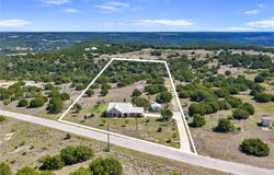 560 Saddle Ridge Dr, Bertram, TX 78605