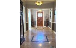 812 S Clowe Ave, Artesia, NM 88210