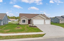 3419 Beowulf Run, Auburn, IN 46706