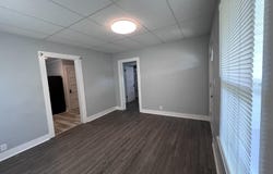 209 4th St, Carrollton, MO 64633