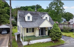99 Reynolds Ave, BLUEFIELD, VA 24605