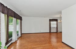 1138 S 120th St, West Allis, WI 53214
