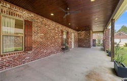 23752 MONARCH Point, Springfield, LA 70462