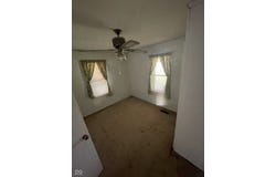 209 Schepman, Seymour, IN 47274