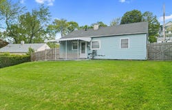 8 Cayuga Drive, Peekskill, NY 10566