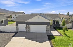 2276 E BOXWOOD Ln, Eagle Mountain, UT 84005