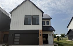 15 E Duke St., Vermillion, SD 57069