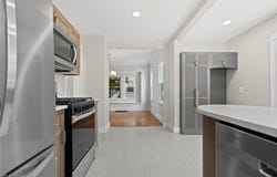 1438 Elbur Avenue, Lakewood, OH 44107