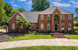 170 E Main Street, Paris, KY 40361