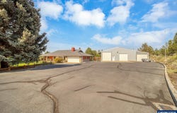 200 SE Crestview Ln, Madras, OR 97741