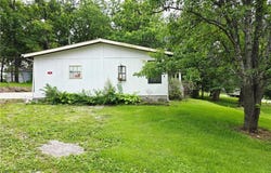 58 N longview Road, Pleasanton, KS 66075