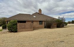 7211 Olton Rd, Plainview, TX 79072