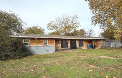 17 Macarthur Drive, Denison, TX 75020
