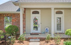 300 Cheyenne Dr, Houma, LA 70360